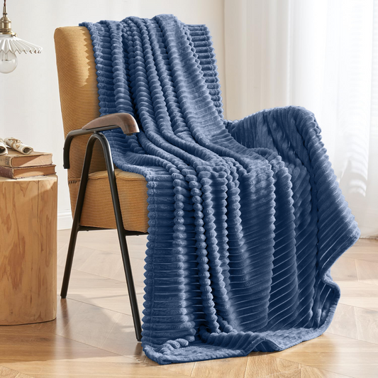 Throw Blanket, 230GSM Extra Soft Twin Size Blanket, Plush Fuzzy Cozy Blankets and Throws for Couch, Bed, Sofa,Lightweight and Versatile Throws for Office Bedroom Picnic Home Decor, Blue