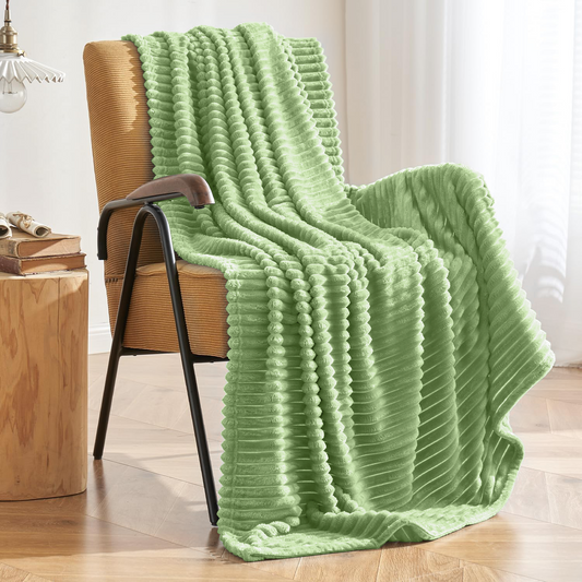 Throw Blanket, 230GSM Extra Soft Twin Size Blanket, Plush Fuzzy Cozy Blankets and Throws for Couch, Bed, Sofa,Lightweight and Versatile Throws for Office Bedroom Picnic Home Decor, Sage