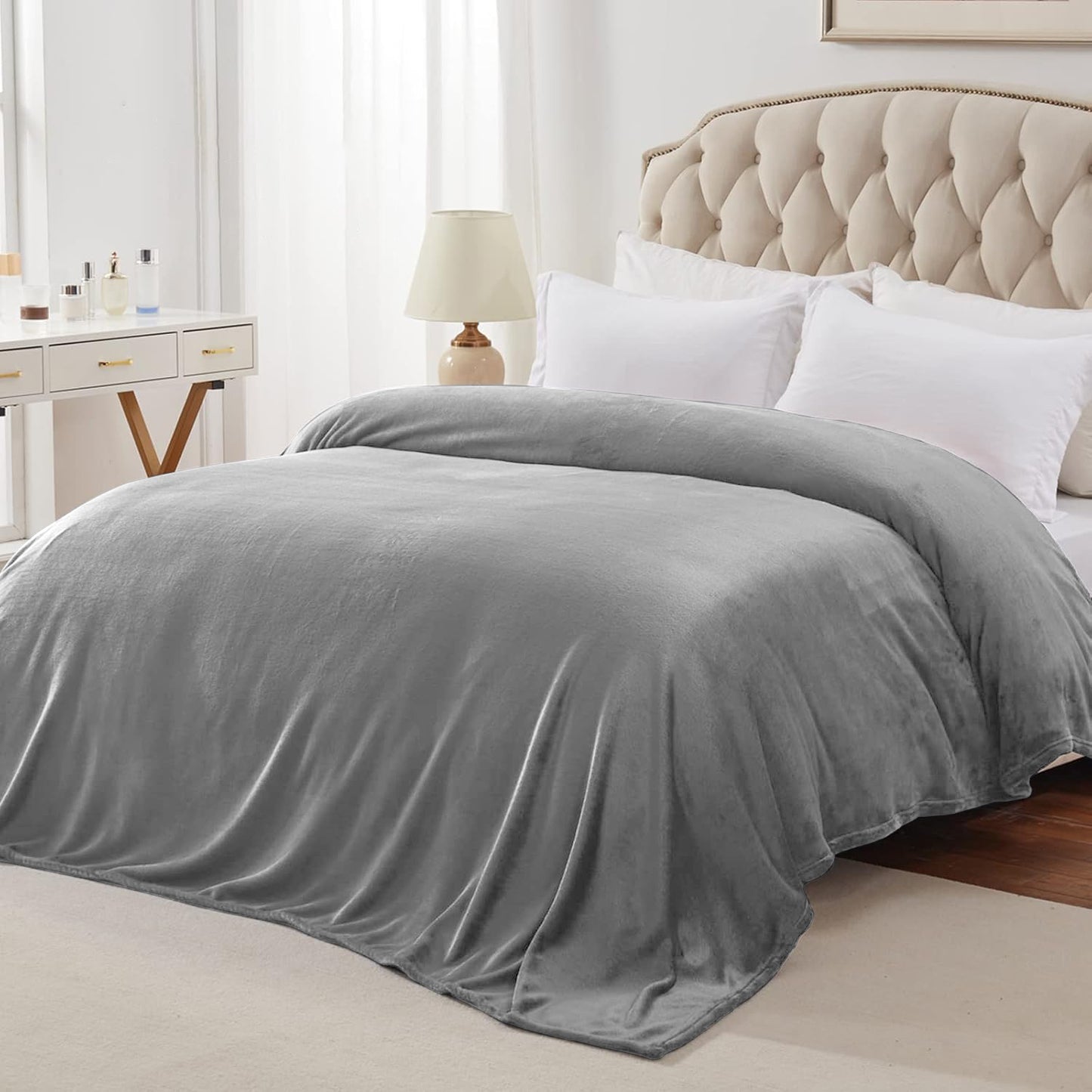 Queen Bed Blanket, Ultra Soft Throws for Couch Bed RV, Lightweight Cozy Bed Blanket for All Seasons, Decor & Giftable Gray Blanket for Women Men 90x90 in