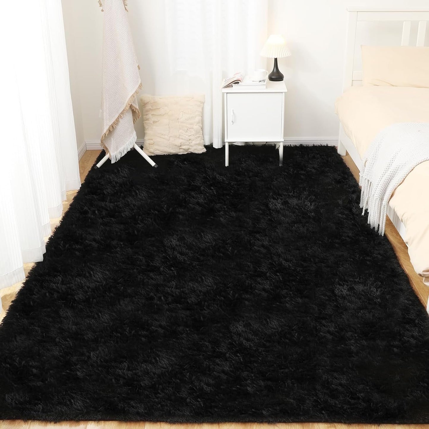 CSD02CSAR0406BK Ultra Soft Rug for Living Room, 4X6 Fluffy Area Rug for Bedroom, Modern Shaggy Carpets Fuzzy Rug for Teens Dorm Bedside Home Decor Aesthetic, Heavy Duty Non Slip Black